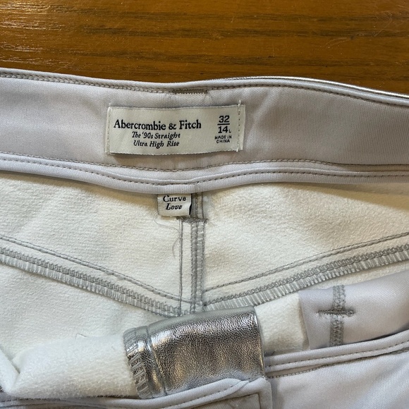 Abercrombie & Fitch Curve Love The ’90s Straight Ultra High Rise Metallic Pants - Picture 11 of 13